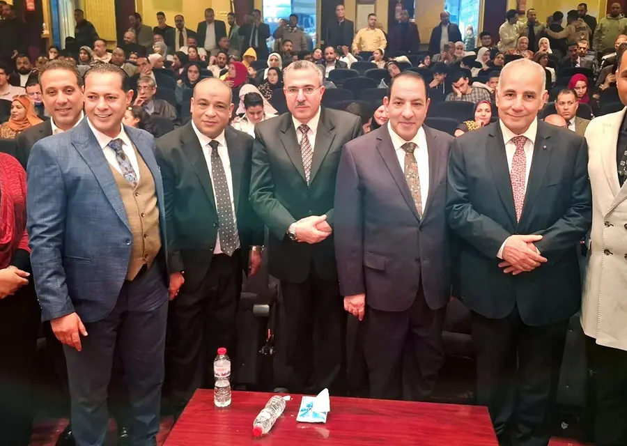 النقيب ومجلس النقابة في أحد احتفالات المهنة.